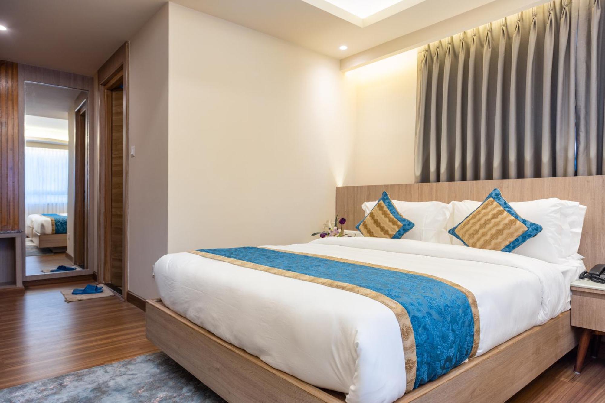 Shuvatara Suites & Spa, Thamel Katmandu Zewnętrze zdjęcie