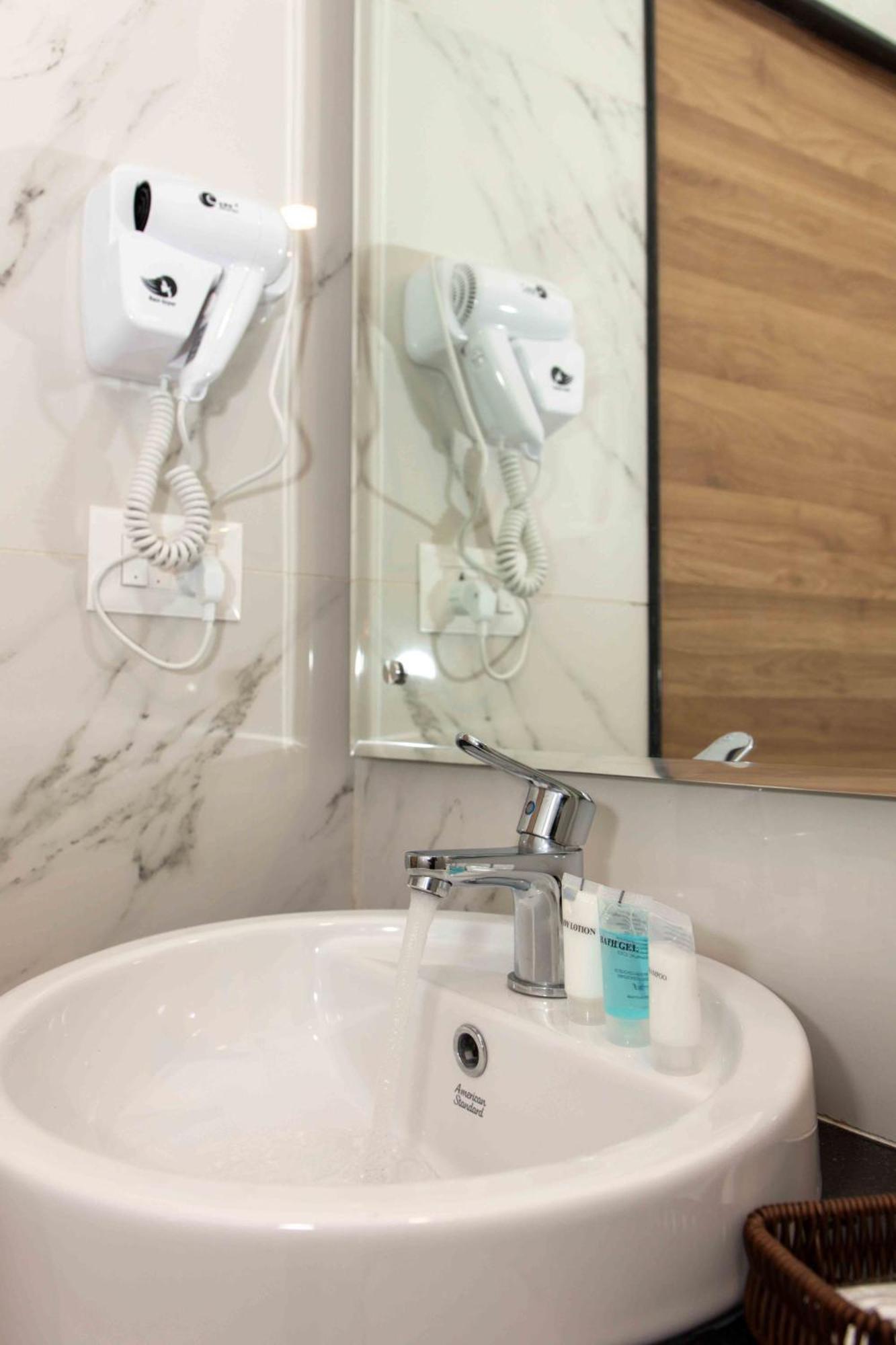 Shuvatara Suites & Spa, Thamel Katmandu Zewnętrze zdjęcie